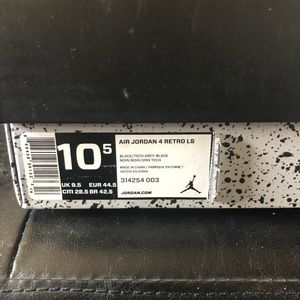 Air Jordan 4 Retro LS aka Oreos